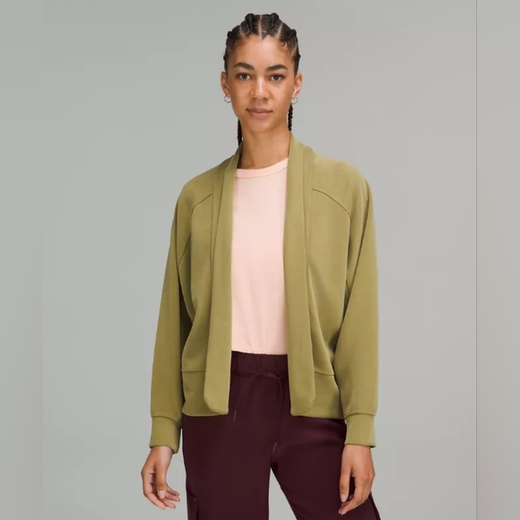 Lululemon Softstreme wrap - Picture 7 of 16